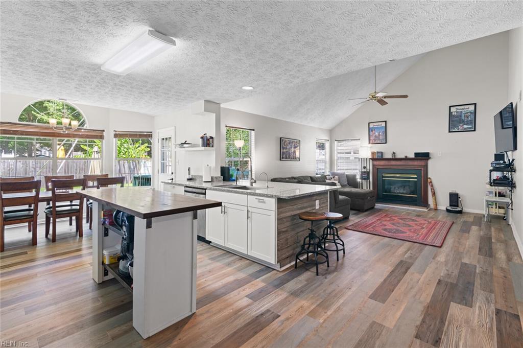 3 Kaleigh CT