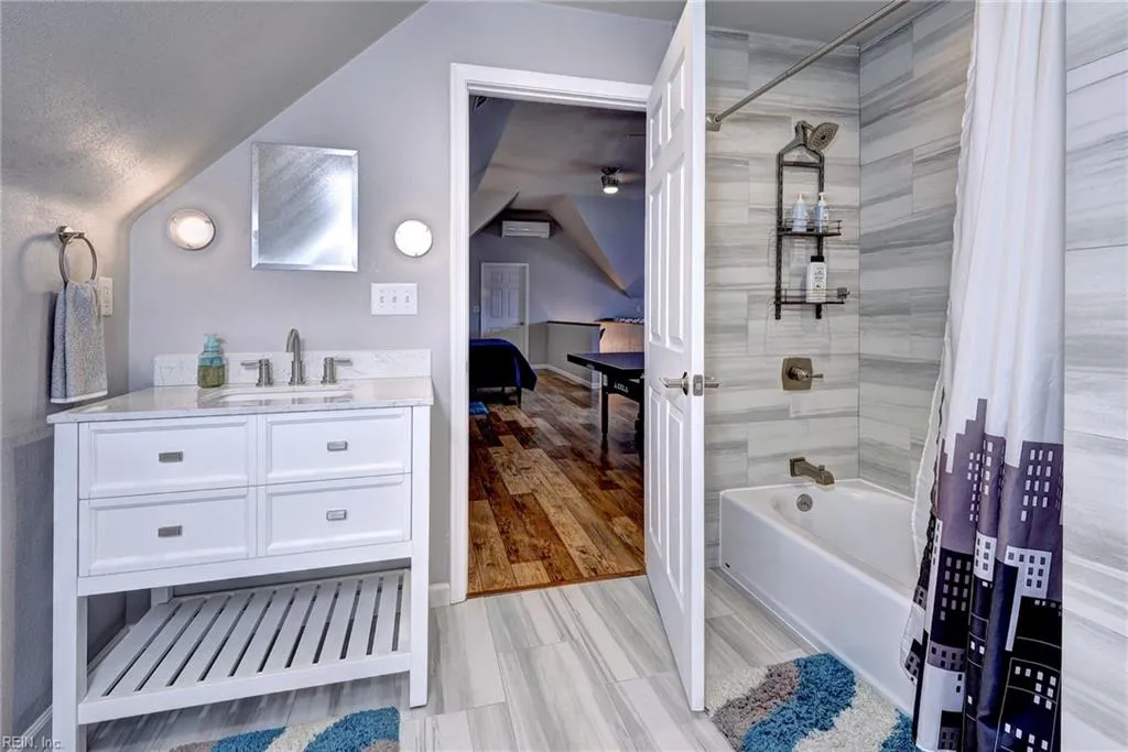 Norfolk, Virginia 23510, United States, 4 Bedrooms Bedrooms, ,4 BathroomsBathrooms,Residential,Active,223666