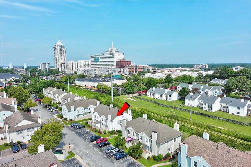 Photo of 4422 Segovia Court, Virginia Beach, VA 23462 (MLS # 10649087)