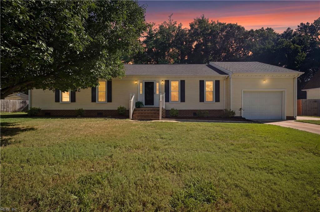 Photo of 832 Woodrow Court, Chesapeake, VA 23322 (MLS # 10653661)