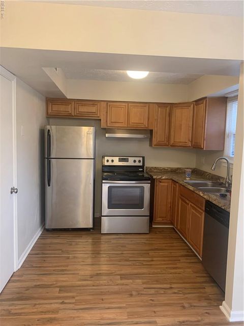 Photo of 14579 Old Courthouse Way #F, Newport News, VA 23608 (MLS # 10618156)