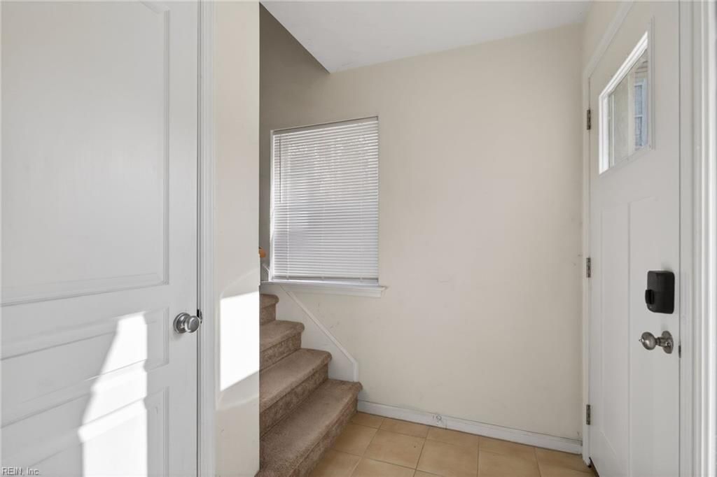 Photo of 4510 Lee Avenue, Virginia Beach, VA 23455 (MLS # 10615768)