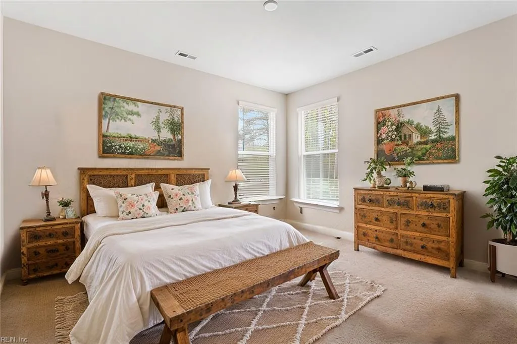 Suffolk, Virginia 23434, United States, 6 Bedrooms Bedrooms, ,4 BathroomsBathrooms,Residential,Active,104161