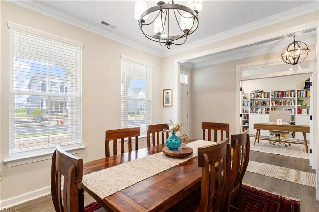 Suffolk, Virginia 23434, United States, 6 Bedrooms Bedrooms, ,4 BathroomsBathrooms,Residential,Active,104161