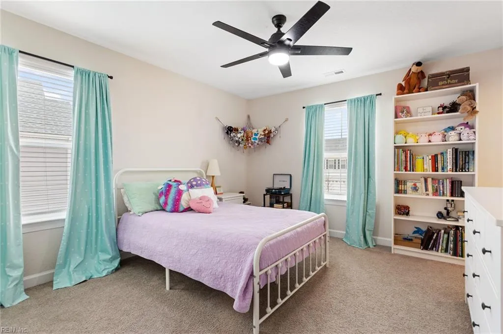 Suffolk, Virginia 23434, United States, 6 Bedrooms Bedrooms, ,4 BathroomsBathrooms,Residential,Active,104161