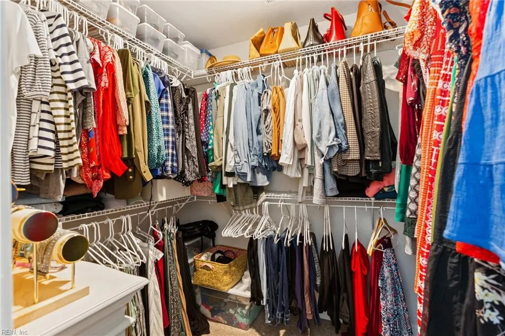 Suffolk, Virginia 23434, United States, 6 Bedrooms Bedrooms, ,4 BathroomsBathrooms,Residential,Active,104161