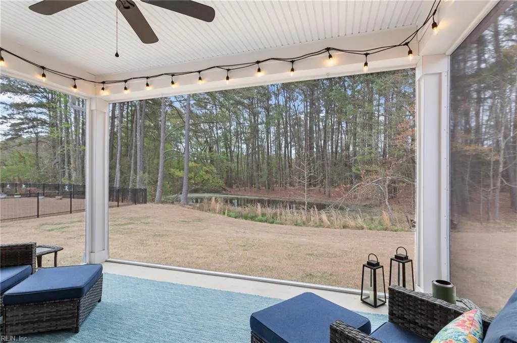 Suffolk, Virginia 23434, United States, 6 Bedrooms Bedrooms, ,4 BathroomsBathrooms,Residential,Active,104161