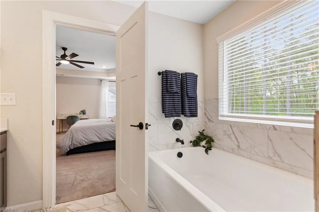 Suffolk, Virginia 23434, United States, 6 Bedrooms Bedrooms, ,4 BathroomsBathrooms,Residential,Active,104161