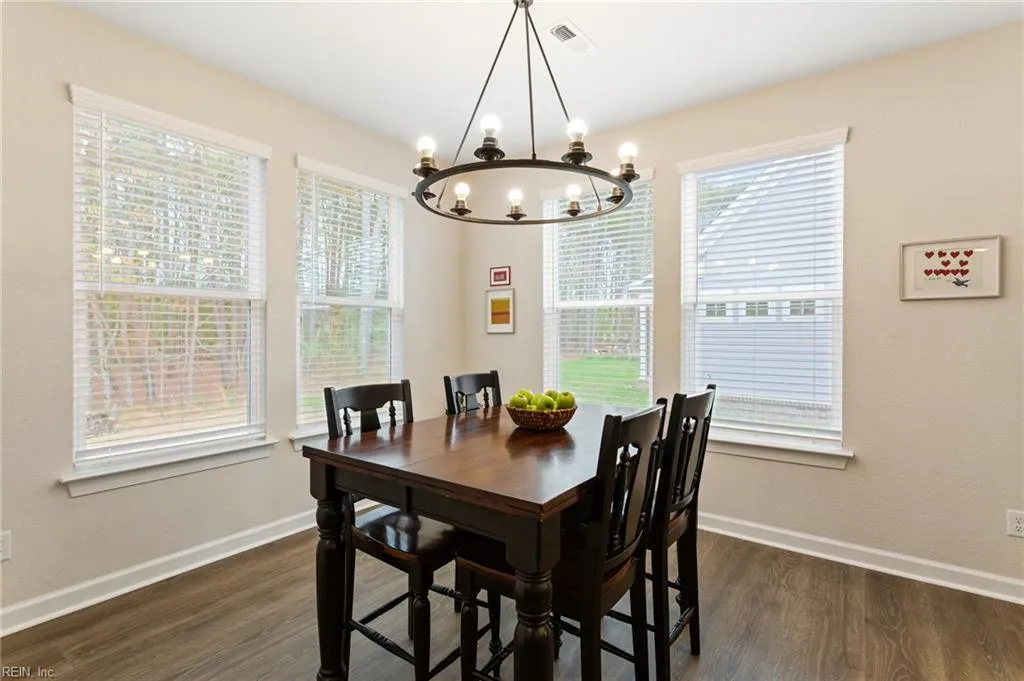 Suffolk, Virginia 23434, United States, 6 Bedrooms Bedrooms, ,4 BathroomsBathrooms,Residential,Active,104161