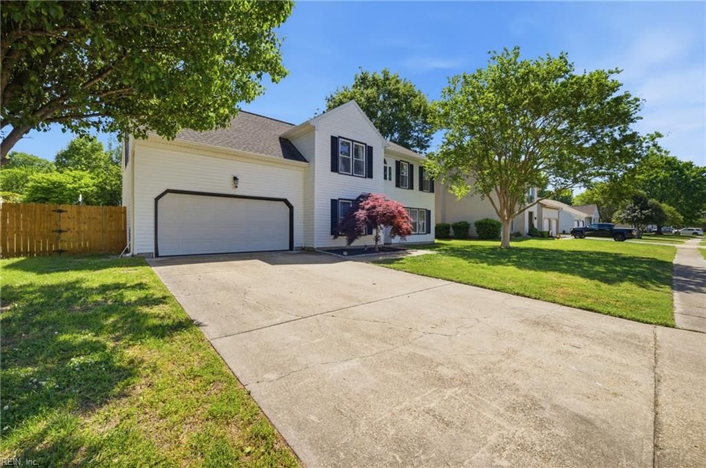 Photo of 5556 Del Park Ave Ave, Virginia Beach, VA 23455 (MLS # 10631060)