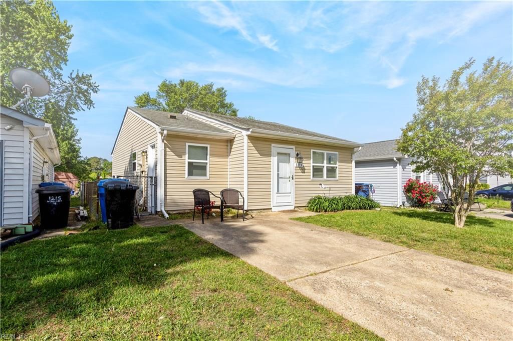 Photo of 1213 New Land Drive, Virginia Beach, VA 23453 (MLS # 10631557)