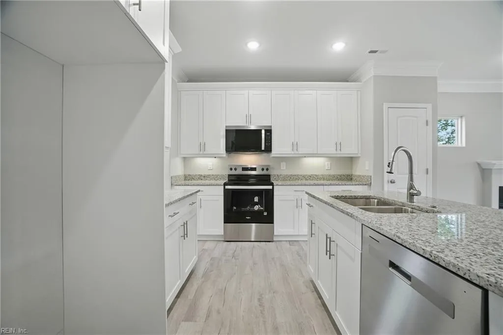 Norfolk, Virginia 23513, United States, 4 Bedrooms Bedrooms, ,3 BathroomsBathrooms,Residential,Active,178196