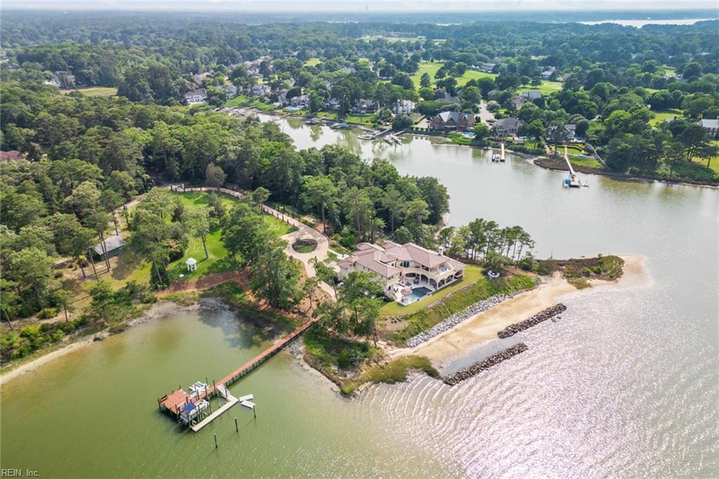 1680 Godfrey LN