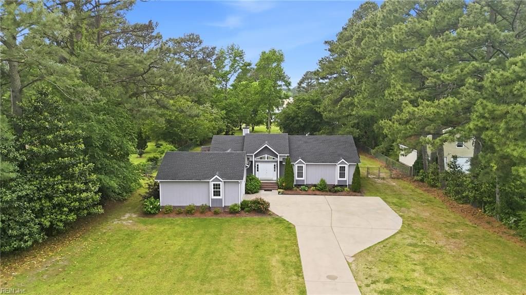 Photo of 104 Inlet Drive, Elizabeth City, NC 27909 (MLS # 10633846)