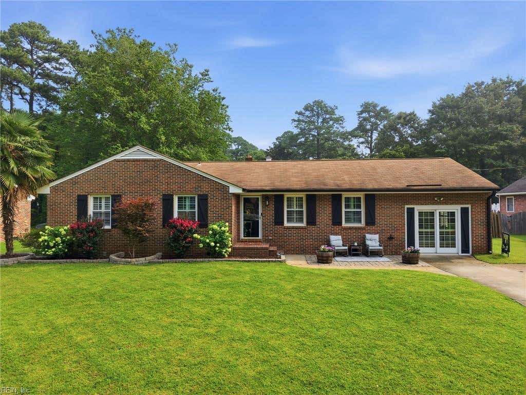 Photo of 2813 Meadow Wood E Drive, Chesapeake, VA 23321 (MLS # 10648877)