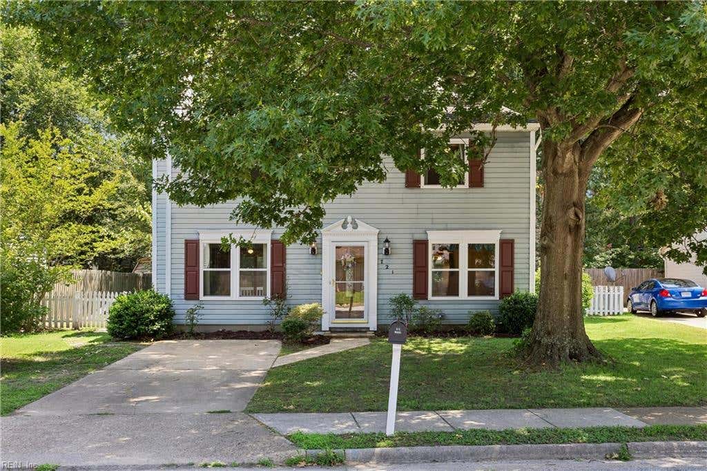 Photo of 721 Chatsworth Drive, Newport News, VA 23601 (MLS # 10643010)