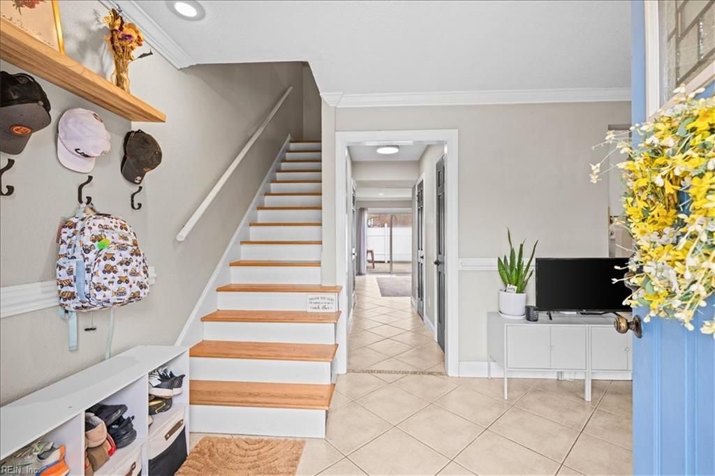 Photo of 927 Delaware Avenue, Virginia Beach, VA 23451 (MLS # 10623239)