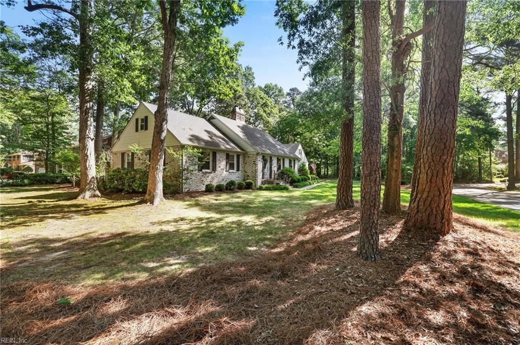 Photo of 616 Lynn Shores Drive, Virginia Beach, VA 23452 (MLS # 10635998)