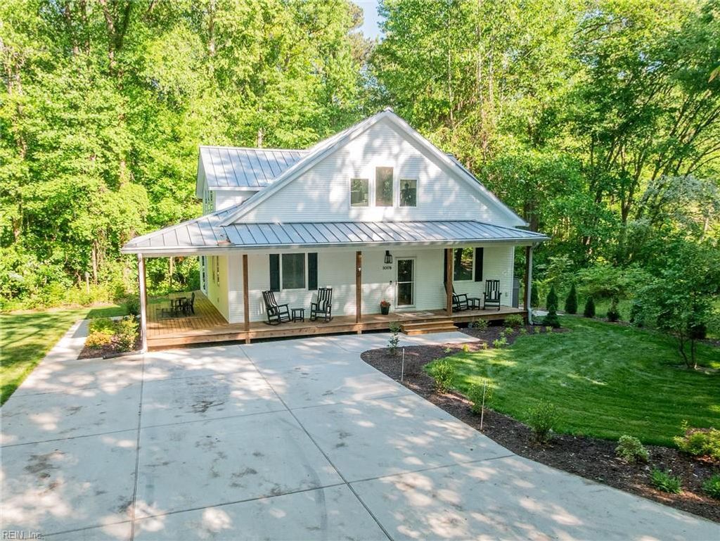 Photo of 3017 Hampton Highway #B, Yorktown, VA 23693 (MLS # 10633705)