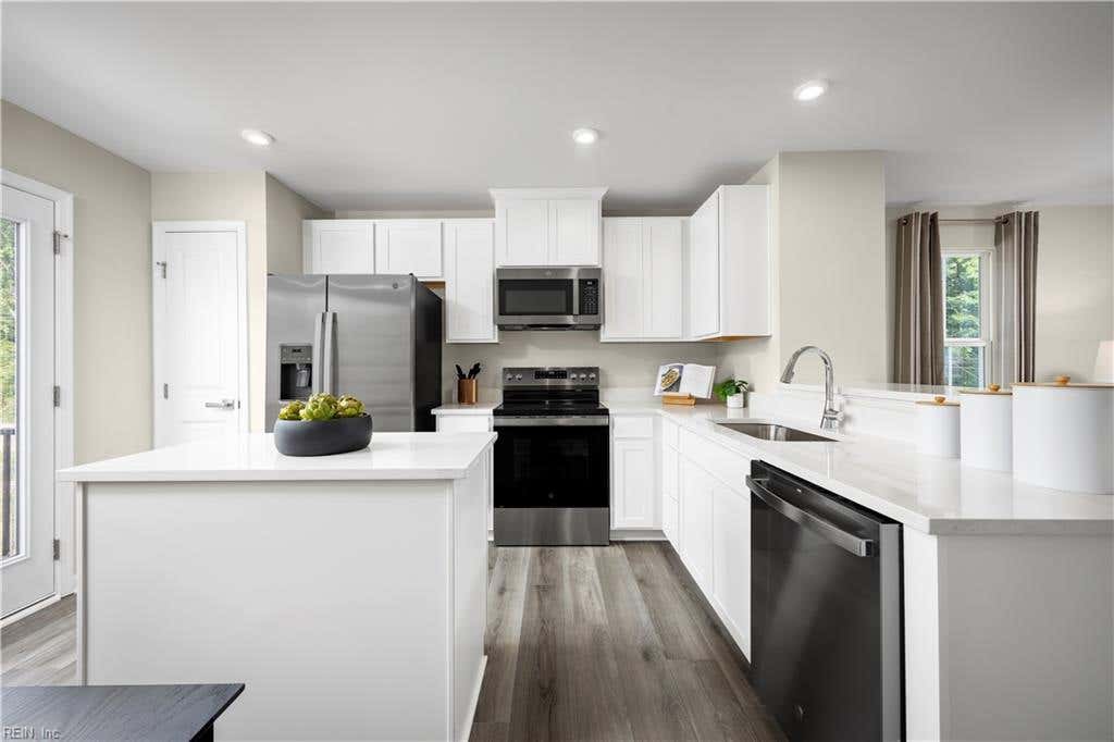 Photo of 136 Shipwright Lane, Suffolk, VA 23434 (MLS # 10650735)