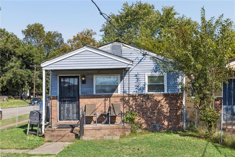 Photo of 2014 Roanoke Avenue, Newport News, VA 23607 (MLS # 10658970)