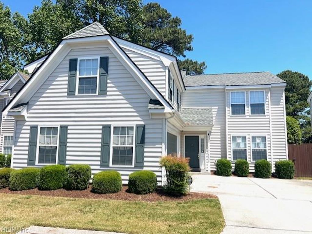 Photo of 5428 Port Royal Drive #74, Virginia Beach, VA 23462 (MLS # 10633125)