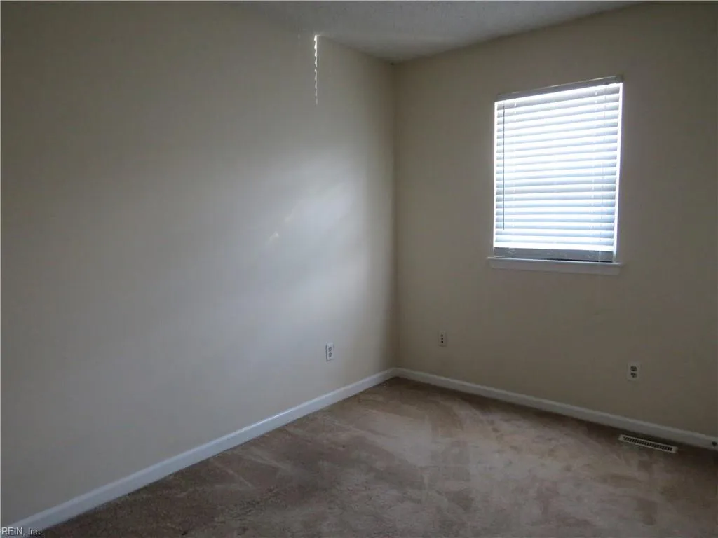 Portsmouth, Virginia 23703, United States, 3 Bedrooms Bedrooms, ,3 BathroomsBathrooms,Residential,Active,11615