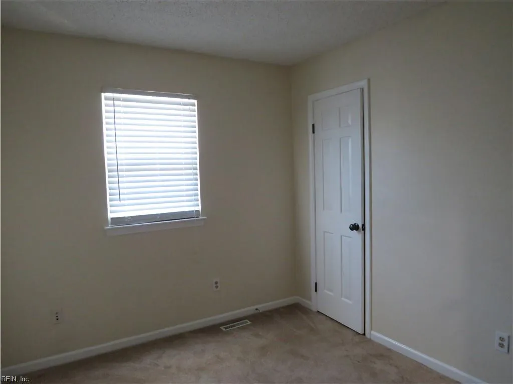 Portsmouth, Virginia 23703, United States, 3 Bedrooms Bedrooms, ,3 BathroomsBathrooms,Residential,Active,11615