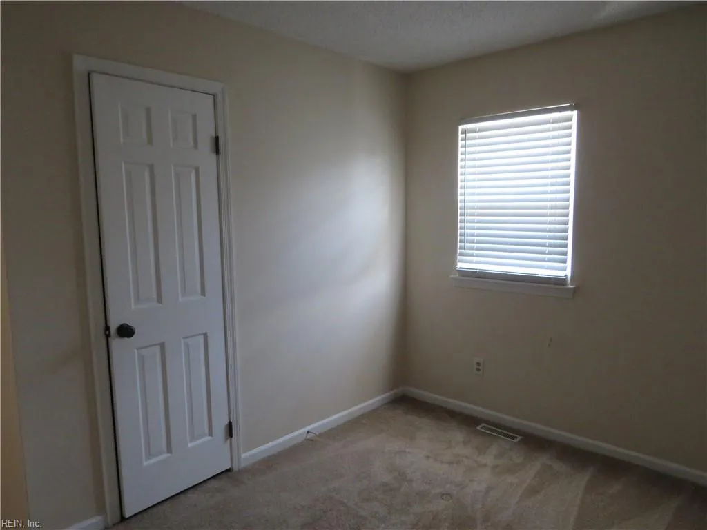 Portsmouth, Virginia 23703, United States, 3 Bedrooms Bedrooms, ,3 BathroomsBathrooms,Residential,Active,11615