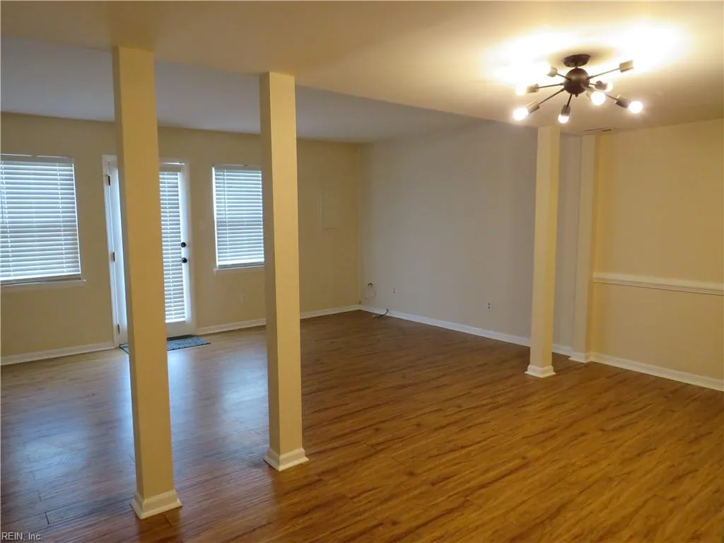 Portsmouth, Virginia 23703, United States, 3 Bedrooms Bedrooms, ,3 BathroomsBathrooms,Residential,Active,11615