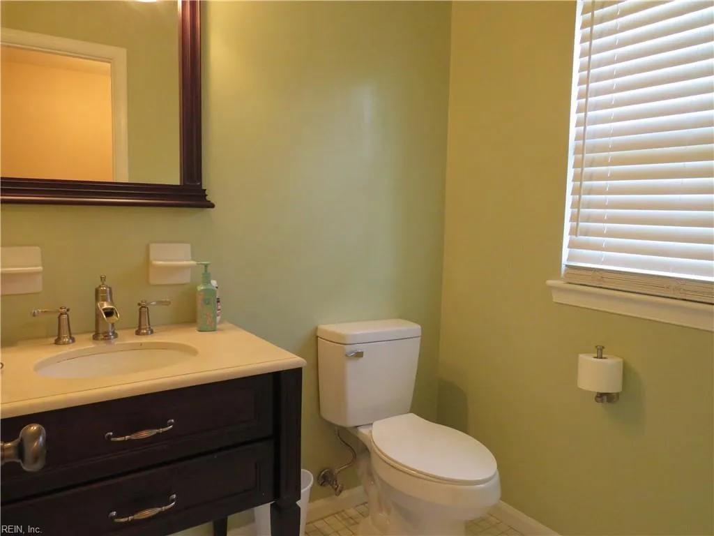 Portsmouth, Virginia 23703, United States, 3 Bedrooms Bedrooms, ,3 BathroomsBathrooms,Residential,Active,11615
