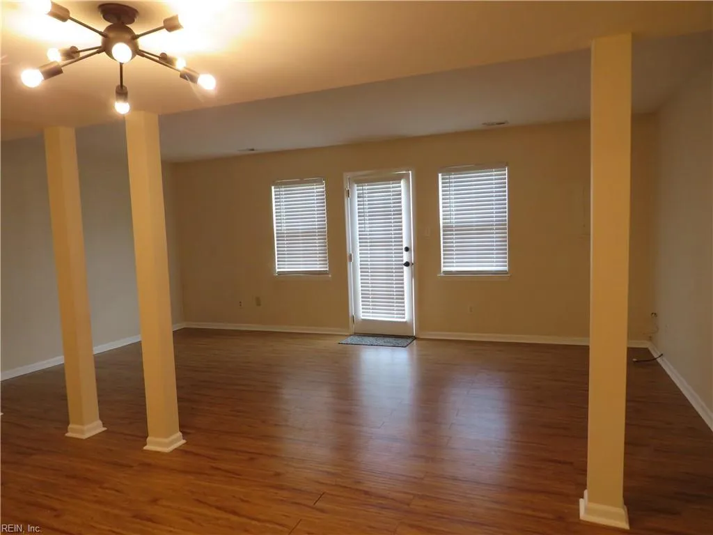 Portsmouth, Virginia 23703, United States, 3 Bedrooms Bedrooms, ,3 BathroomsBathrooms,Residential,Active,11615