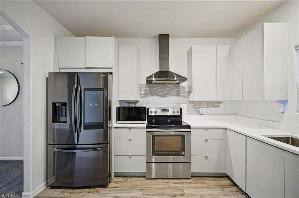 Photo of 2220 Reservoir Avenue, Norfolk, VA 23504 (MLS # 10641697)