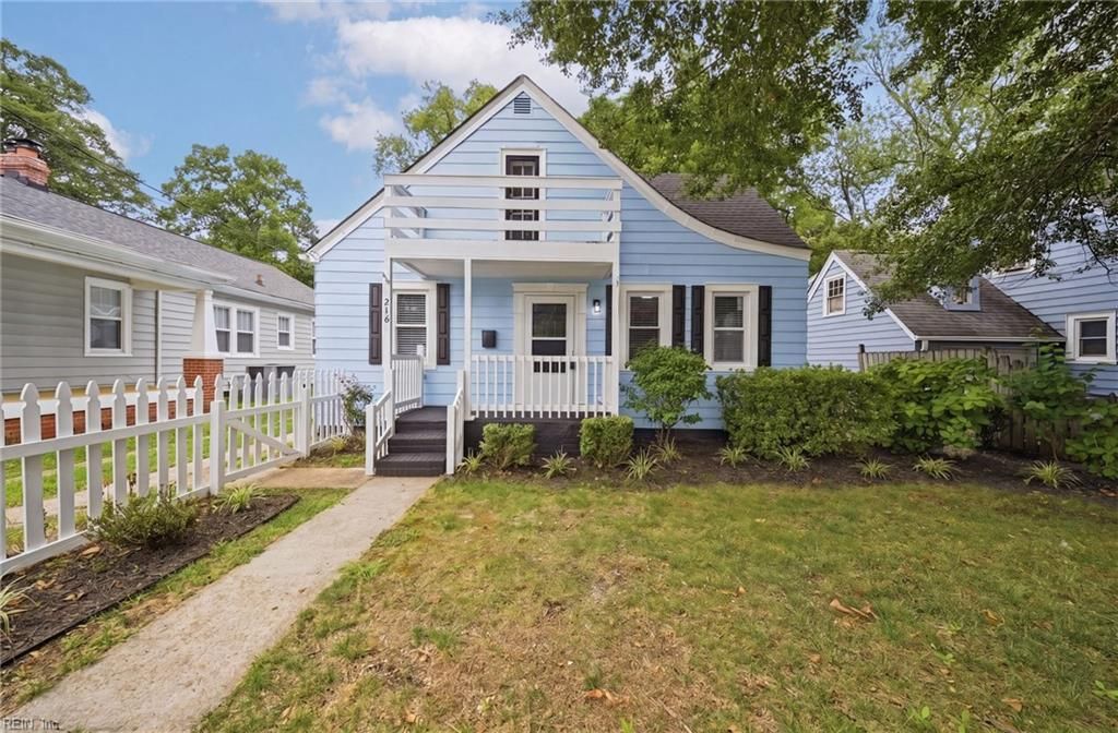 Photo of 216 Manteo Avenue, Hampton, VA 23661 (MLS # 10643803)