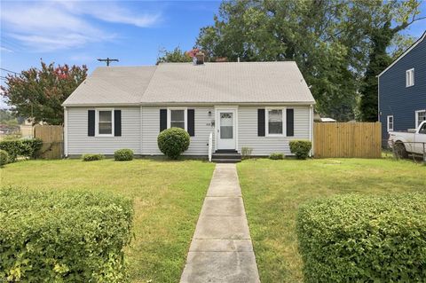 Photo of 838 20th Street, Newport News, VA 23607 (MLS # 10645168)