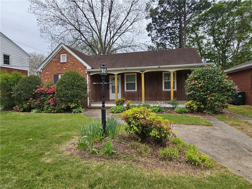 Photo of 1739 Hancock Avenue, Norfolk, VA 23509 (MLS # 10615830)