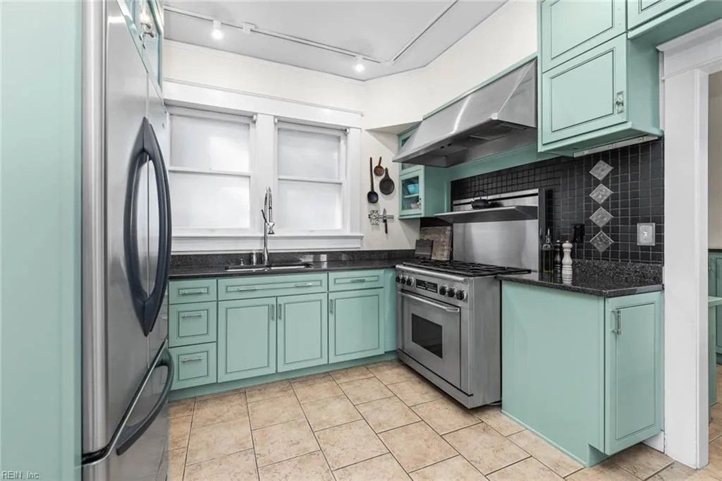 Norfolk, Virginia 23517, United States, 4 Bedrooms Bedrooms, ,4 BathroomsBathrooms,Residential,Active,234138