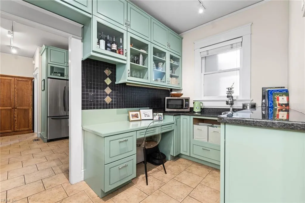 Norfolk, Virginia 23517, United States, 4 Bedrooms Bedrooms, ,4 BathroomsBathrooms,Residential,Active,234138