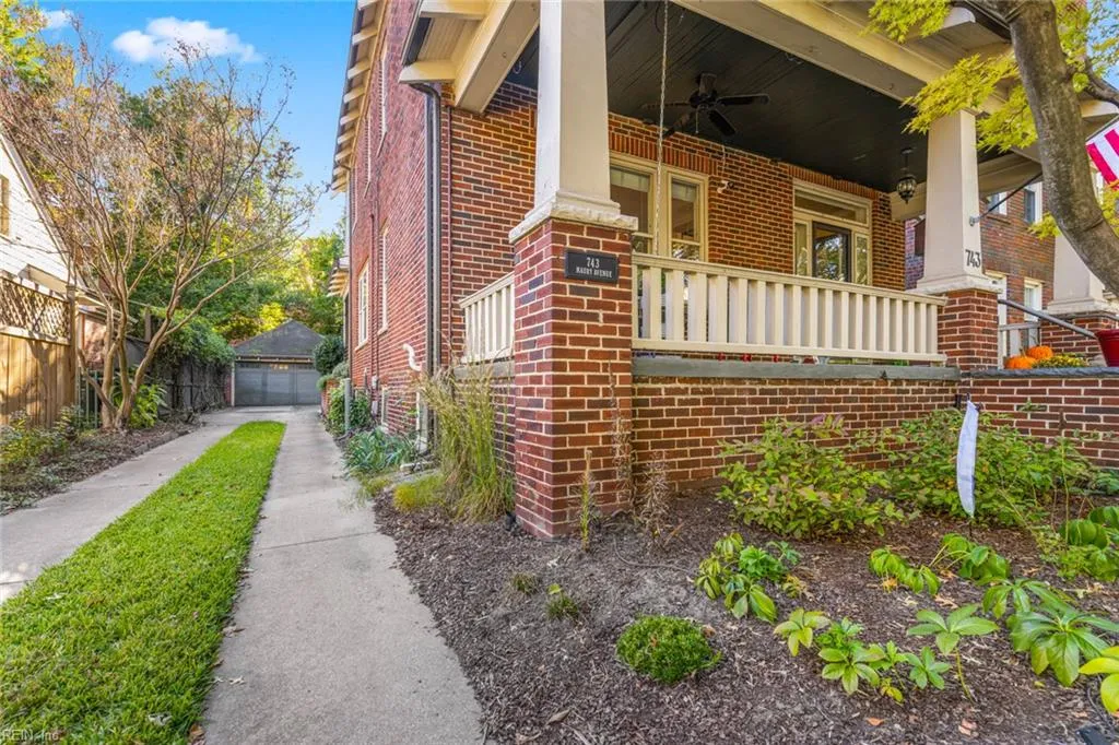 Norfolk, Virginia 23517, United States, 4 Bedrooms Bedrooms, ,4 BathroomsBathrooms,Residential,Active,234138