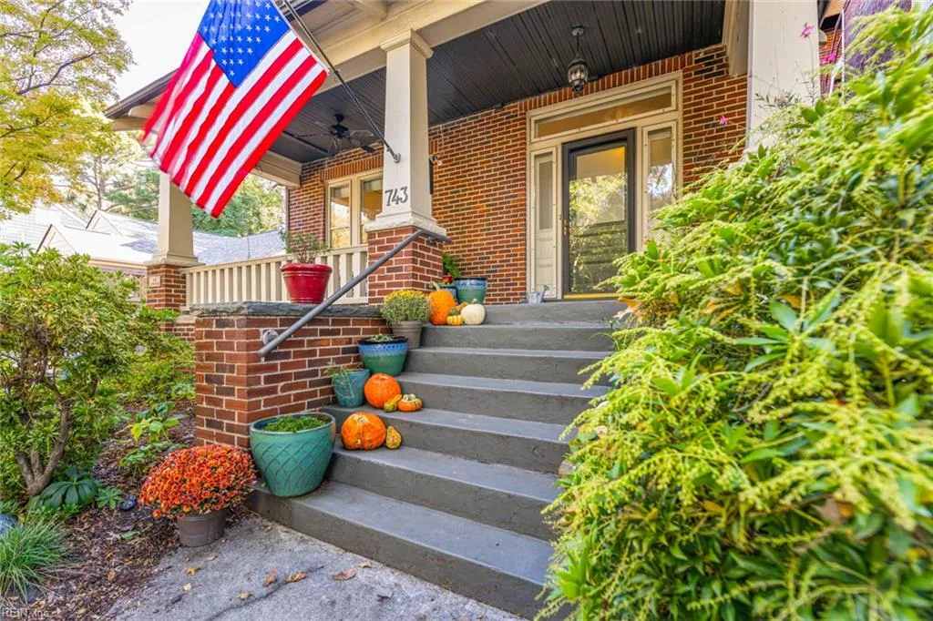 Norfolk, Virginia 23517, United States, 4 Bedrooms Bedrooms, ,4 BathroomsBathrooms,Residential,Active,234138