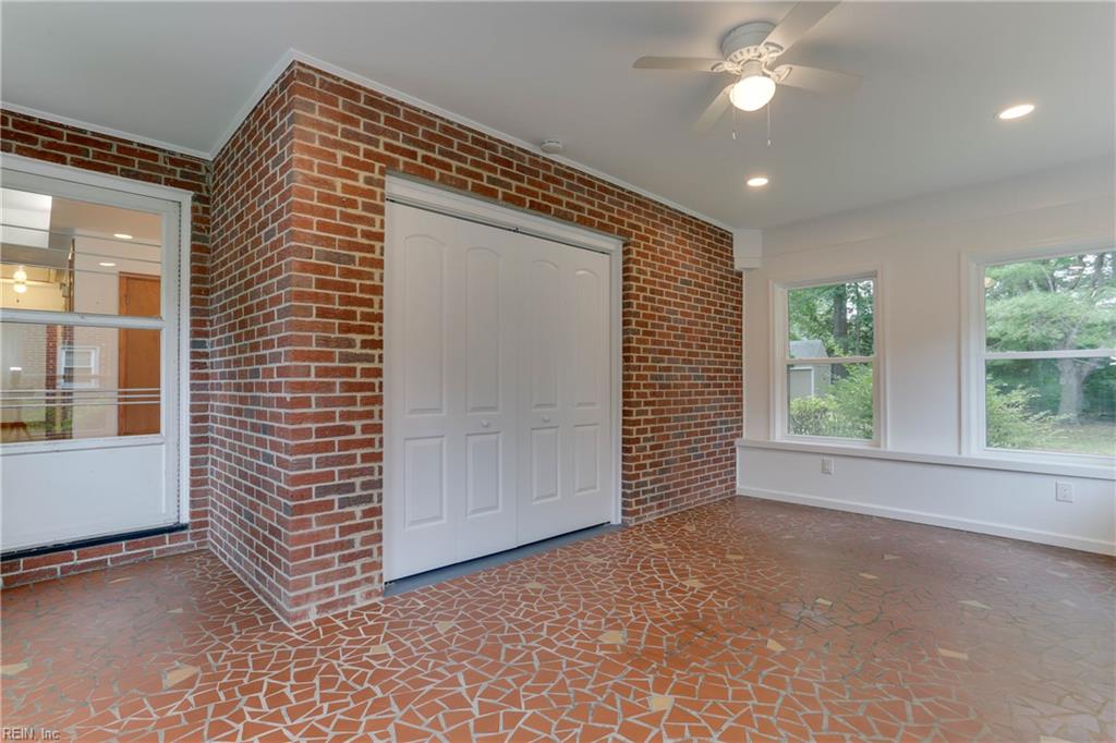 449 Martha Lee DR