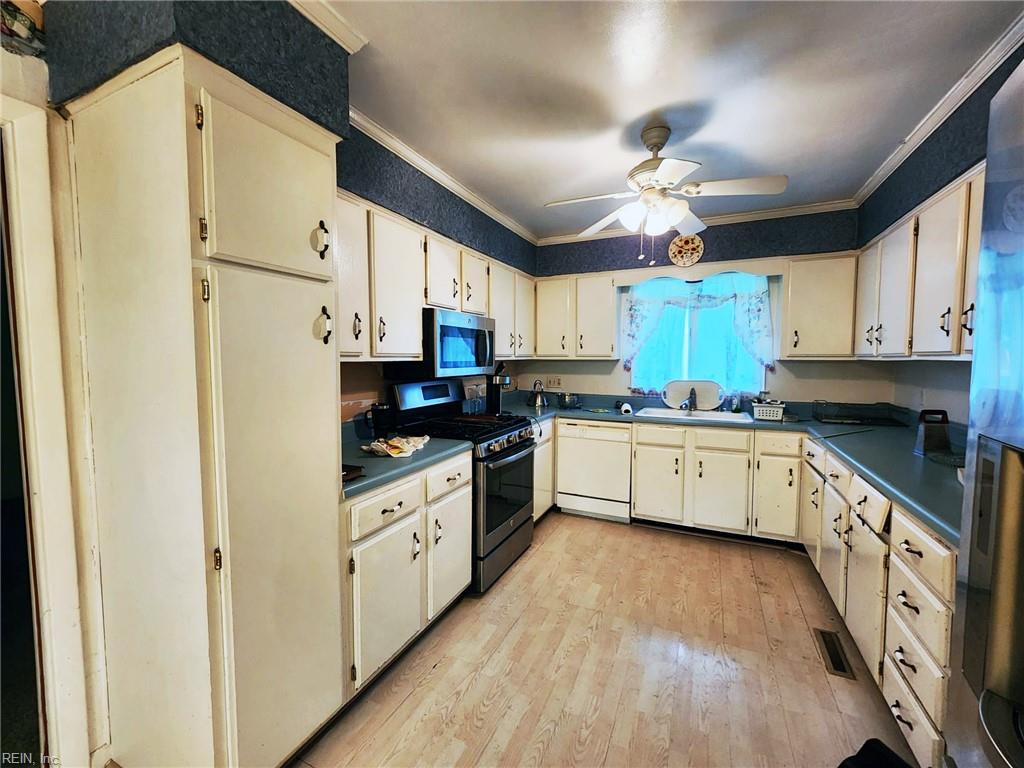 225 Telford DR