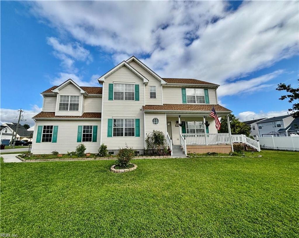 Photo of 301 Lincoln Road, Chesapeake, VA 23320 (MLS # 10614037)