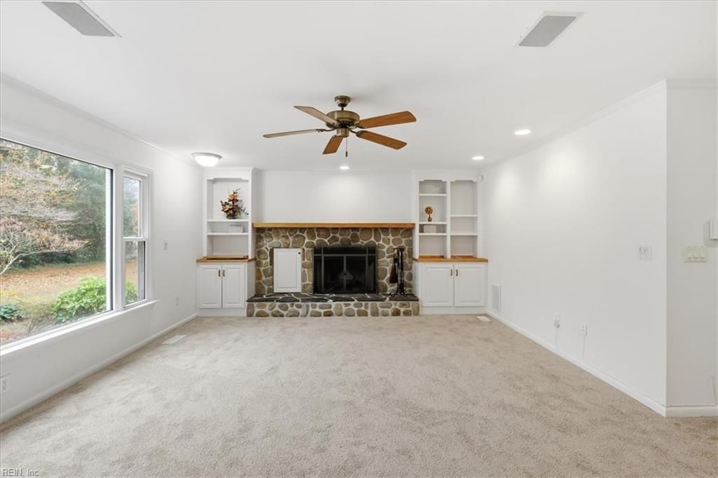 Photo of 7405 Colony Point Road, Norfolk, VA 23505 (MLS # 10610915)