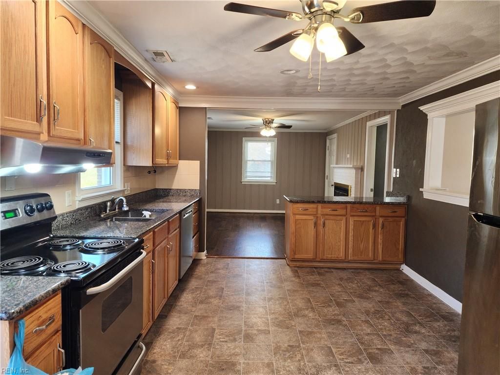 Photo of 436 Centerville Turnpike, Chesapeake, VA 23322 (MLS # 10616810)