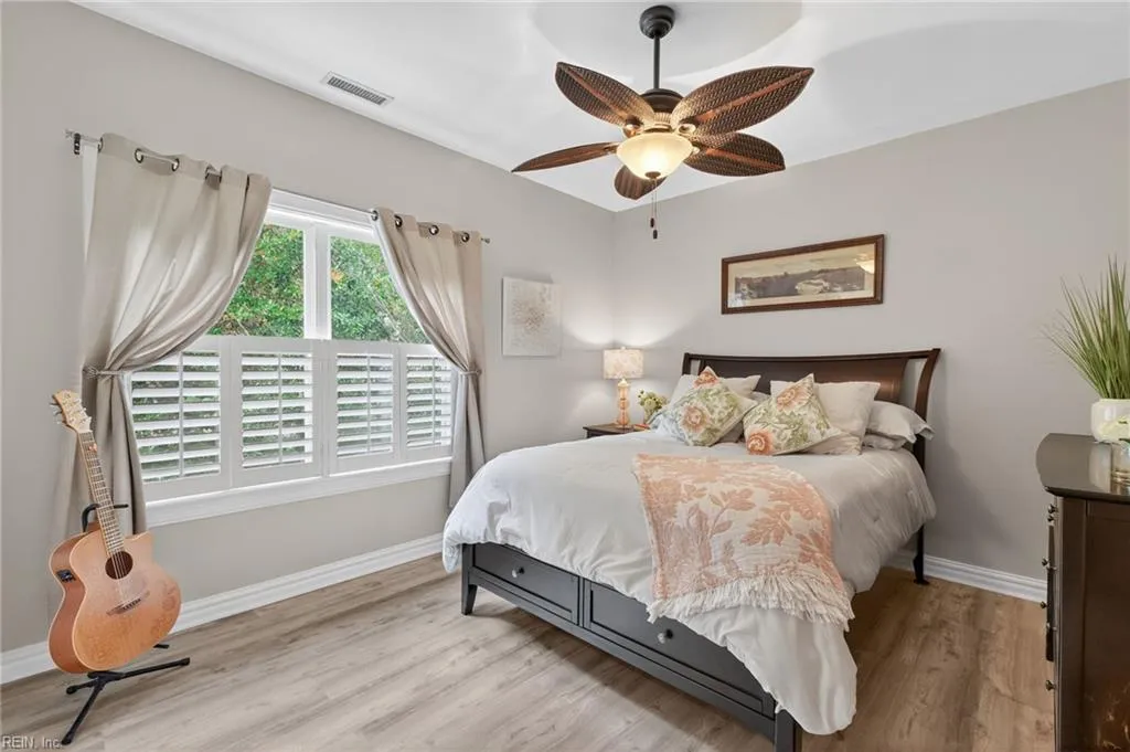 Virginia Beach, Virginia 23456, United States, 5 Bedrooms Bedrooms, ,4 BathroomsBathrooms,Residential,Active,243369