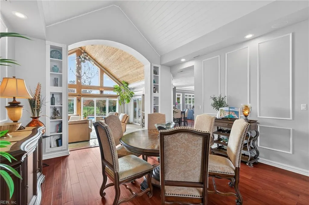 Virginia Beach, Virginia 23456, United States, 5 Bedrooms Bedrooms, ,4 BathroomsBathrooms,Residential,Active,243369