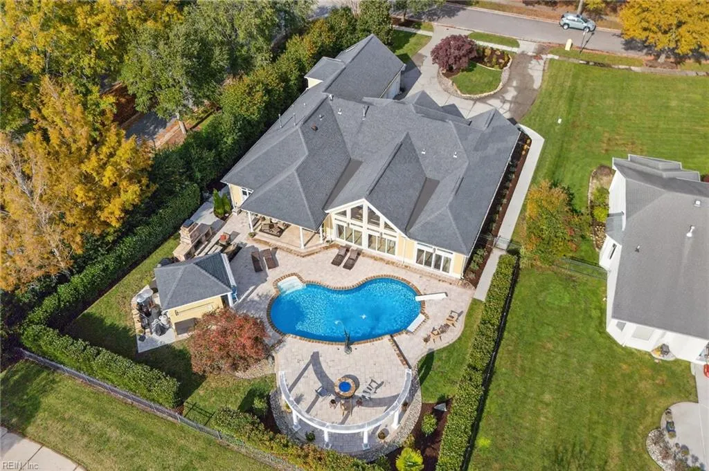 Virginia Beach, Virginia 23456, United States, 5 Bedrooms Bedrooms, ,4 BathroomsBathrooms,Residential,Active,243369