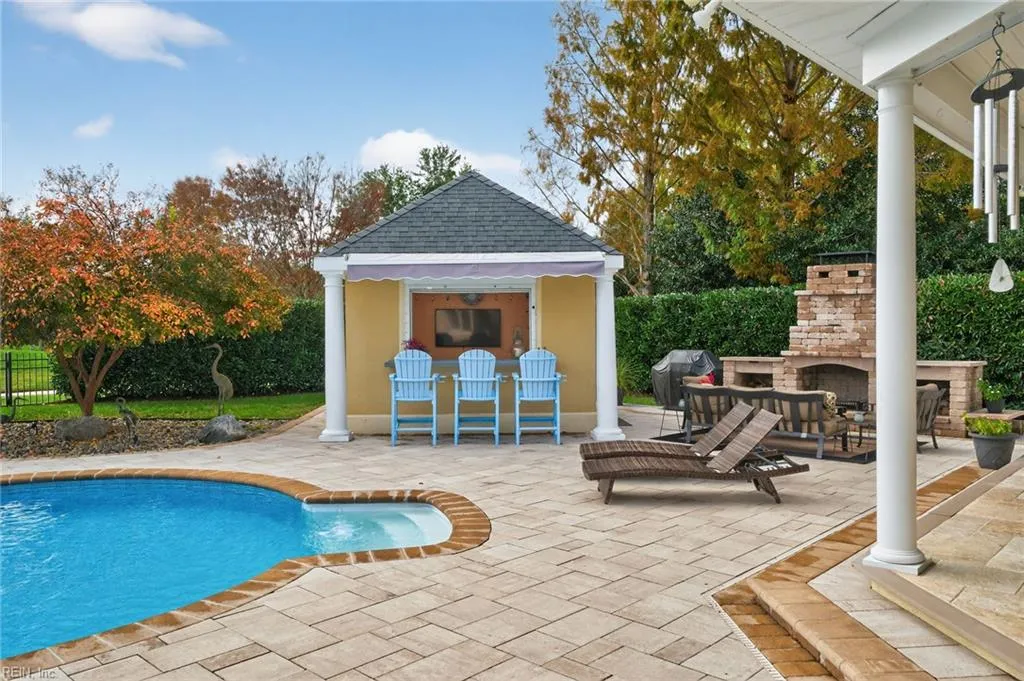 Virginia Beach, Virginia 23456, United States, 5 Bedrooms Bedrooms, ,4 BathroomsBathrooms,Residential,Active,243369