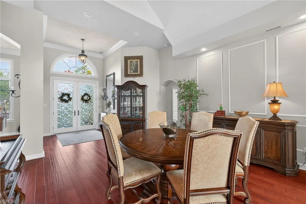 Virginia Beach, Virginia 23456, United States, 5 Bedrooms Bedrooms, ,4 BathroomsBathrooms,Residential,Active,243369